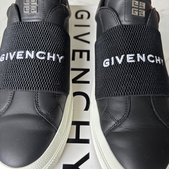 Mens Givenchy Black City Sport Sneaker - Picture 2 of 4